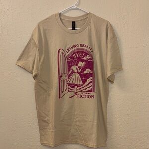 Gildan Beige Tee with Pink Graphic Sz Extra Large